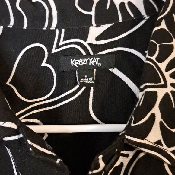 Krazy Kat Floral Black and White Blazer Jacket with Pink Accents size small - Picture 2 of 8